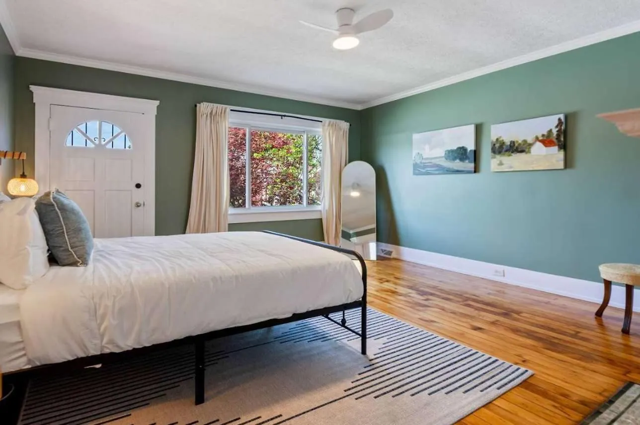 Dom wakacyjny Willa Stylish Retreat Walkable To Bars & Restaurants Louisville
